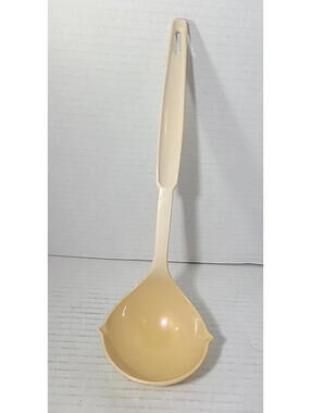 Vintage Ekco 11" Nylon Soup Sauce Ladle Almond Beige Plastic Double Spout